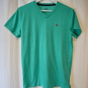 Men’s green Hollister T-shirt